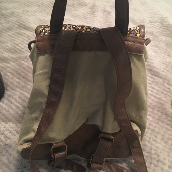 American eagle day back pack light carry bag - Picture 6 of 7